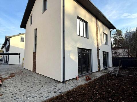 будинок за адресою 8 березня