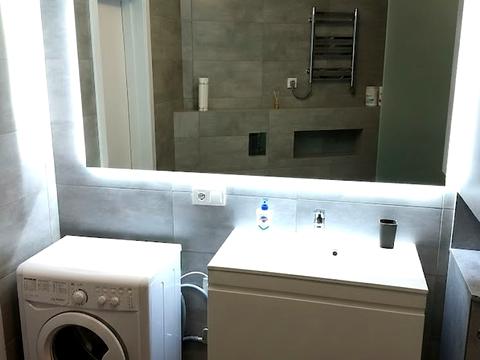 квартира за адресою Академіка Глушкова просп., 9-В