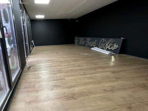 комерційна за адресою Пирогова вул., 71а