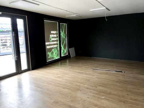 комерційна за адресою Пирогова вул., 71а