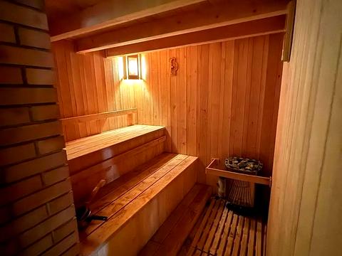 будинок за адресою ватутіна, 26