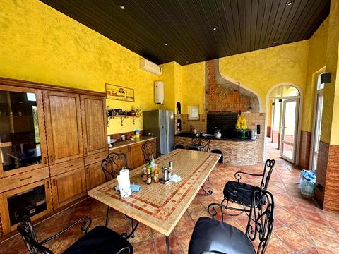 будинок за адресою ватутіна, 26