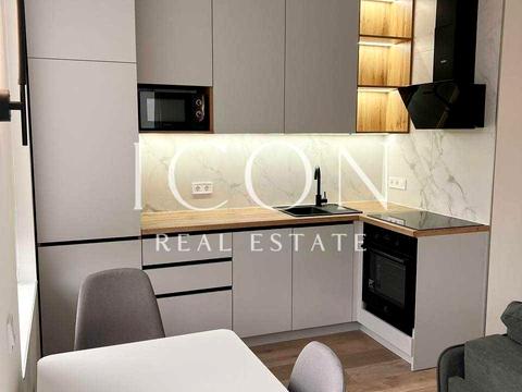 квартира по адресу Салютная ул., 2к18