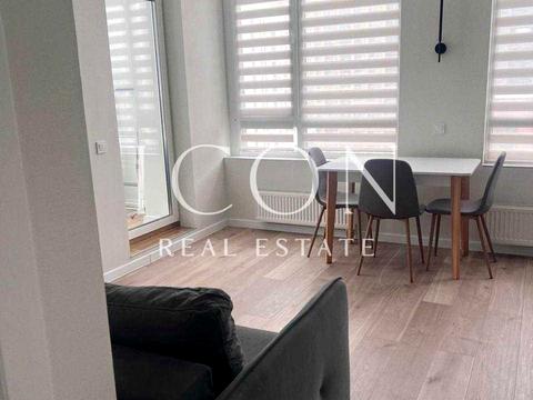 квартира за адресою Салютна вул., 2к18