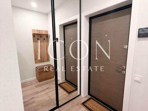 квартира за адресою Салютна вул., 2к18