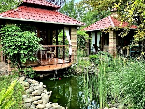 будинок за адресою Привітна, 8