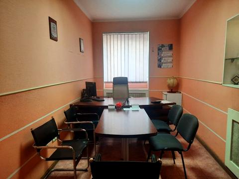 коммерческая по адресу Итальянский бульв., 1