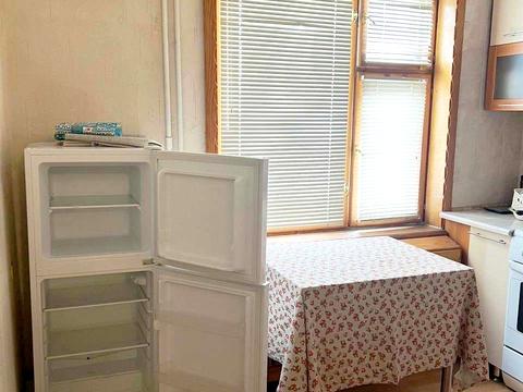 квартира за адресою Автозаводська вул., 6