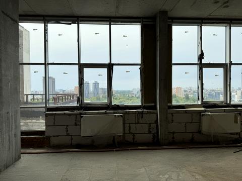 комерційна за адресою Лесі Українки бульв., 7-Б