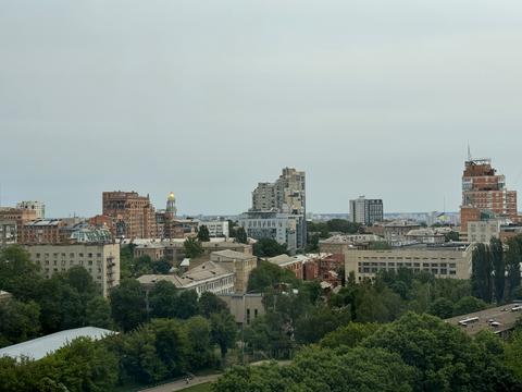комерційна за адресою Лесі Українки бульв., 7-Б