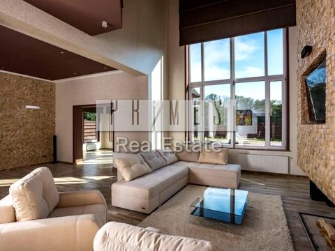 будинок за адресою с. Нові Безрадичі, Жовтнева вул.