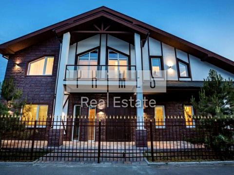 будинок за адресою с. Нові Безрадичі, Жовтнева вул.