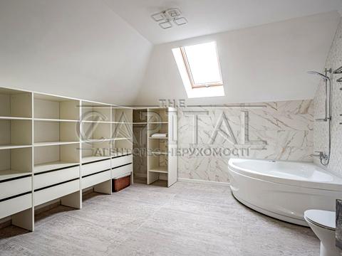 дом по адресу  ул.