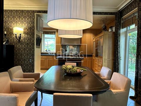 будинок за адресою смт. Козин, Анатолія Солов'яненка вул.