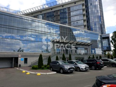 комерційна за адресою Київ, Дарницький бульв., 8-Б