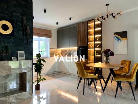 будинок за адресою Юності