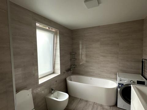 дом по адресу  ул.