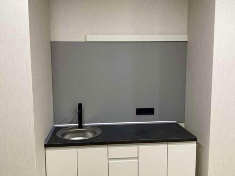 комерційна за адресою Кирилівська вул. (Фрунзе), 37