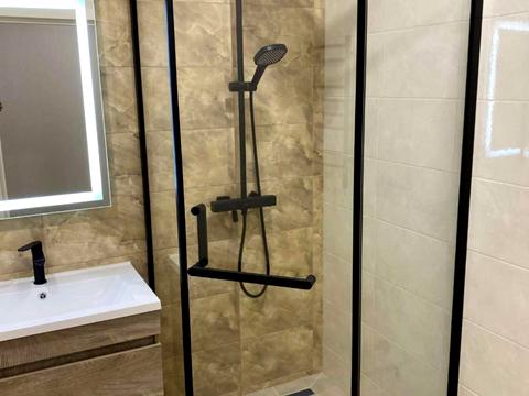 комерційна за адресою Кирилівська вул. (Фрунзе), 37