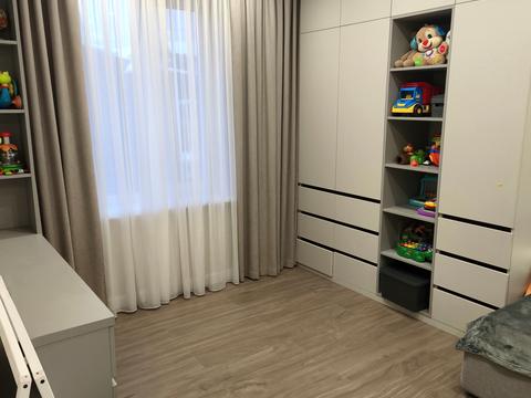 будинок за адресою Броварська