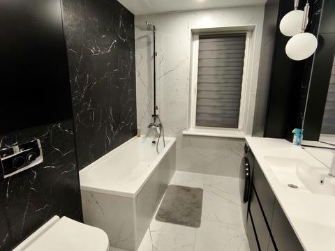 будинок за адресою Броварська