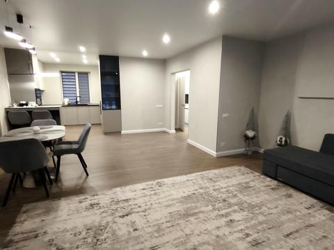 будинок за адресою Броварська