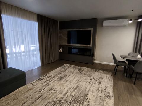 будинок за адресою Броварська