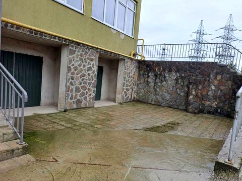 коммерческая по адресу провулок Парковий, 2Б