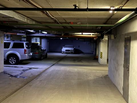 паркоместо по адресу Сечевых Стрельцов ул. (Артема), 52а