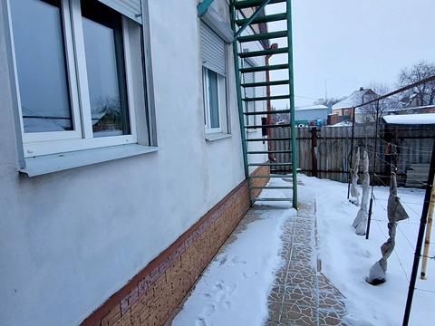 будинок за адресою Вишнева, 10