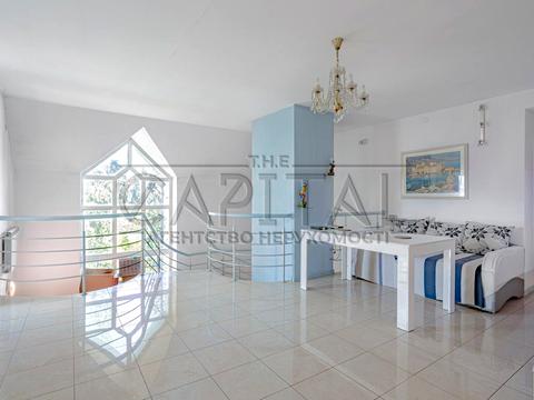 будинок за адресою Центральна вул.