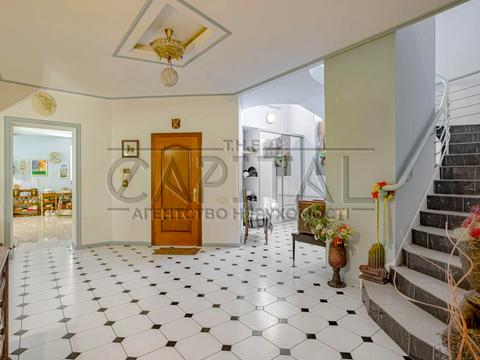 будинок за адресою Центральна вул.