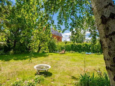 будинок за адресою Центральна вул.