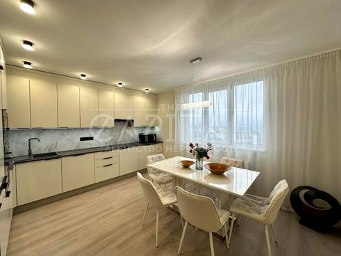 квартира за адресою Михайла Максимовича вул. (Онуфрія Трутенка), 32-Б