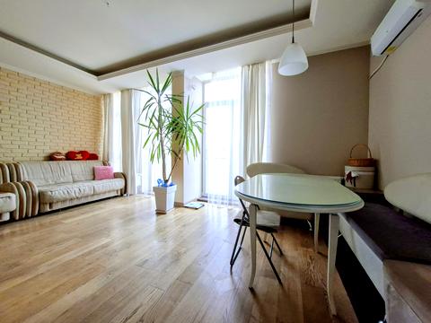 квартира за адресою Київ, Регенераторна вул., 4 к4