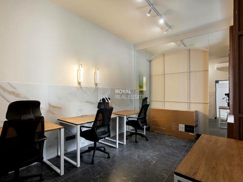 комерційна за адресою Еспланадна вул., 32