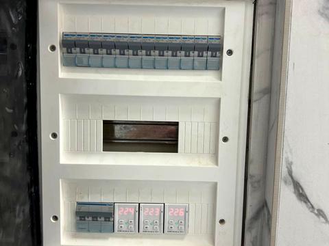 коммерческая по адресу Романа Шухевича ул., 5