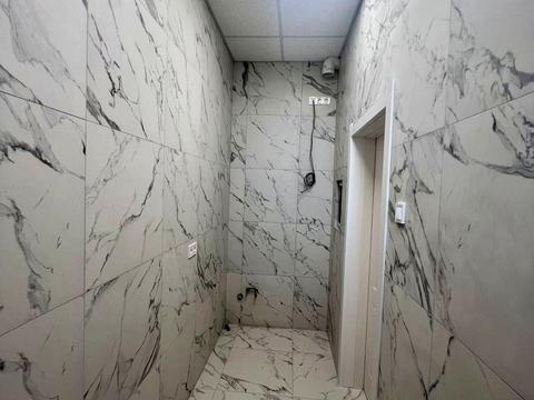 коммерческая по адресу Романа Шухевича ул., 5