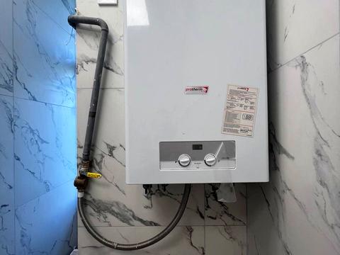 коммерческая по адресу Романа Шухевича ул., 5