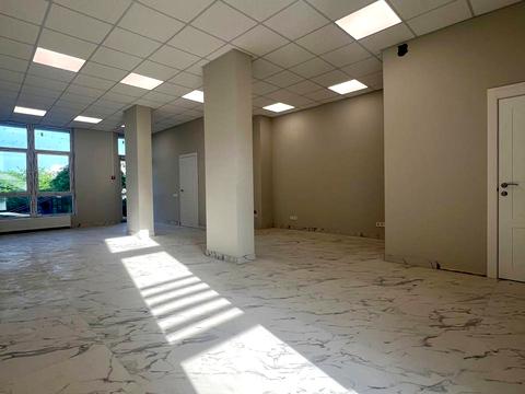 коммерческая по адресу Романа Шухевича ул., 5