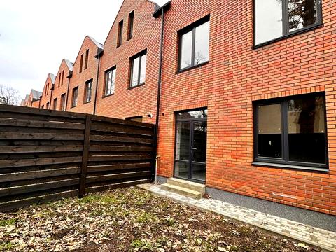 будинок за адресою Яснополянська вул.