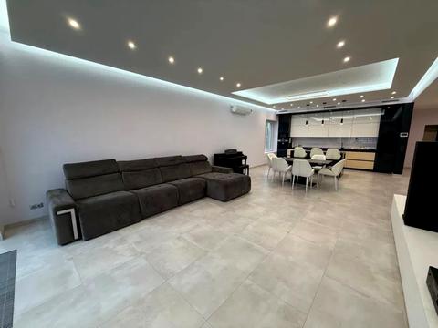 будинок за адресою с. Новоолександрівка, Новоолександрівка