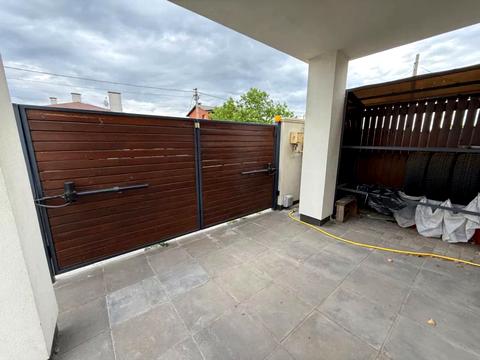 будинок за адресою с. Новоолександрівка, Новоолександрівка