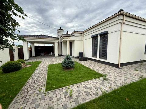 будинок за адресою с. Новоолександрівка, Новоолександрівка