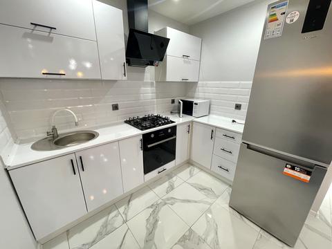 квартира за адресою Злуки просп., 7