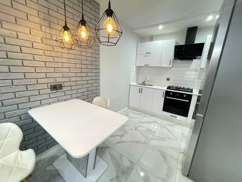 квартира за адресою Злуки просп., 7