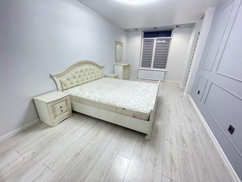 квартира за адресою Злуки просп., 7