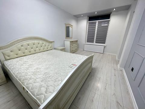 квартира за адресою Злуки просп., 7