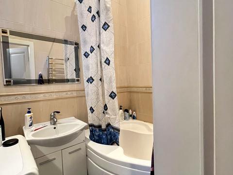 квартира за адресою Чернівці, Героїв Майдану вул. (Червоноармійська), 52