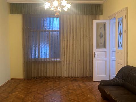 квартира за адресою Чернівці, Героїв Майдану вул. (Червоноармійська), 52